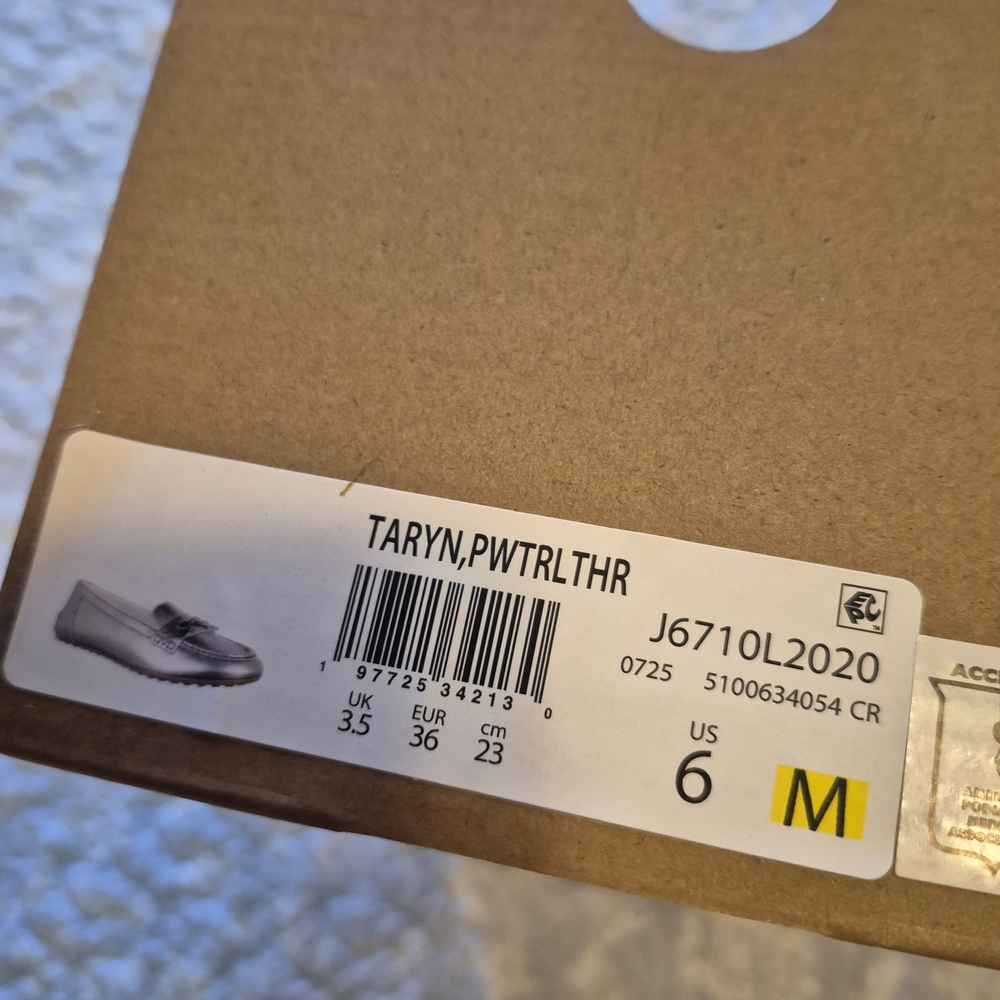 Vionic Metallic Silver Flats - Picture 3 of 3